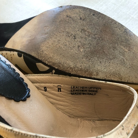 Genuine ICON heels. Size 9 - Picture 4 of 4